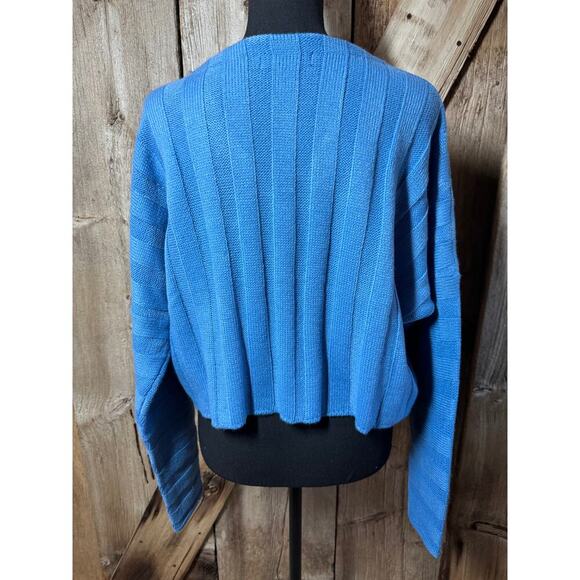 Forever 21 V Neck Knit Sweater Crop Top Blue Women's Size Medium - Picture 3 of 10